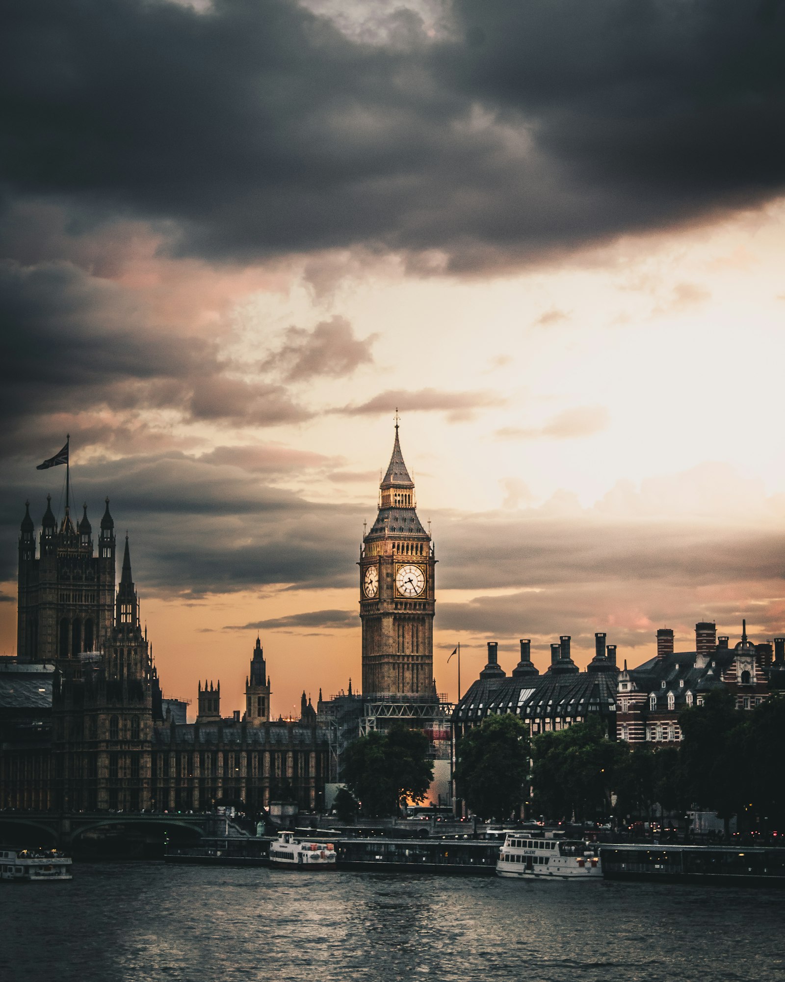 Trafalgar Square, London